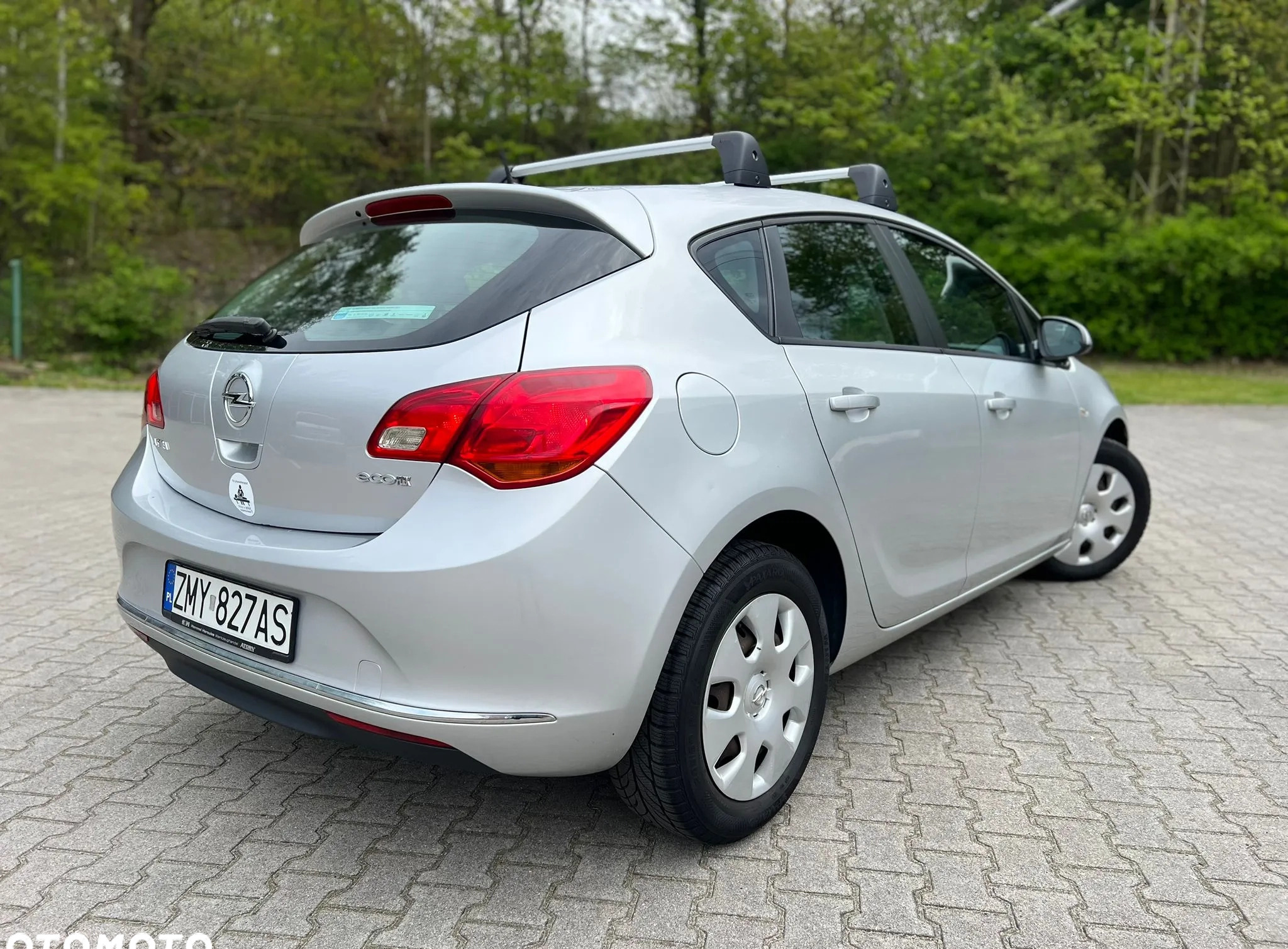 Opel Astra cena 25000 przebieg: 306000, rok produkcji 2014 z Piechowice małe 79